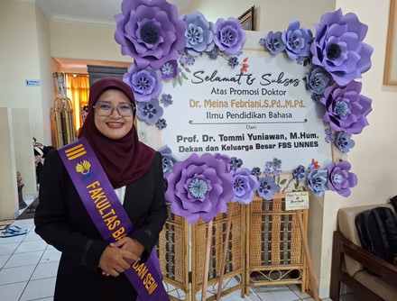 Teliti Sastra Komunitas, Dosen Unnes Raih Doktor Ilmu Pendidikan Bahasa