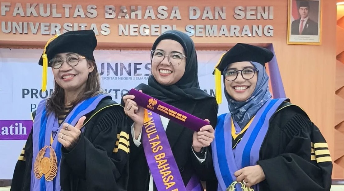 Raih IPK 4,0, Ratih Ayu Selesaikan Doktor Pendidikan Seni di Kampusnya Sendiri