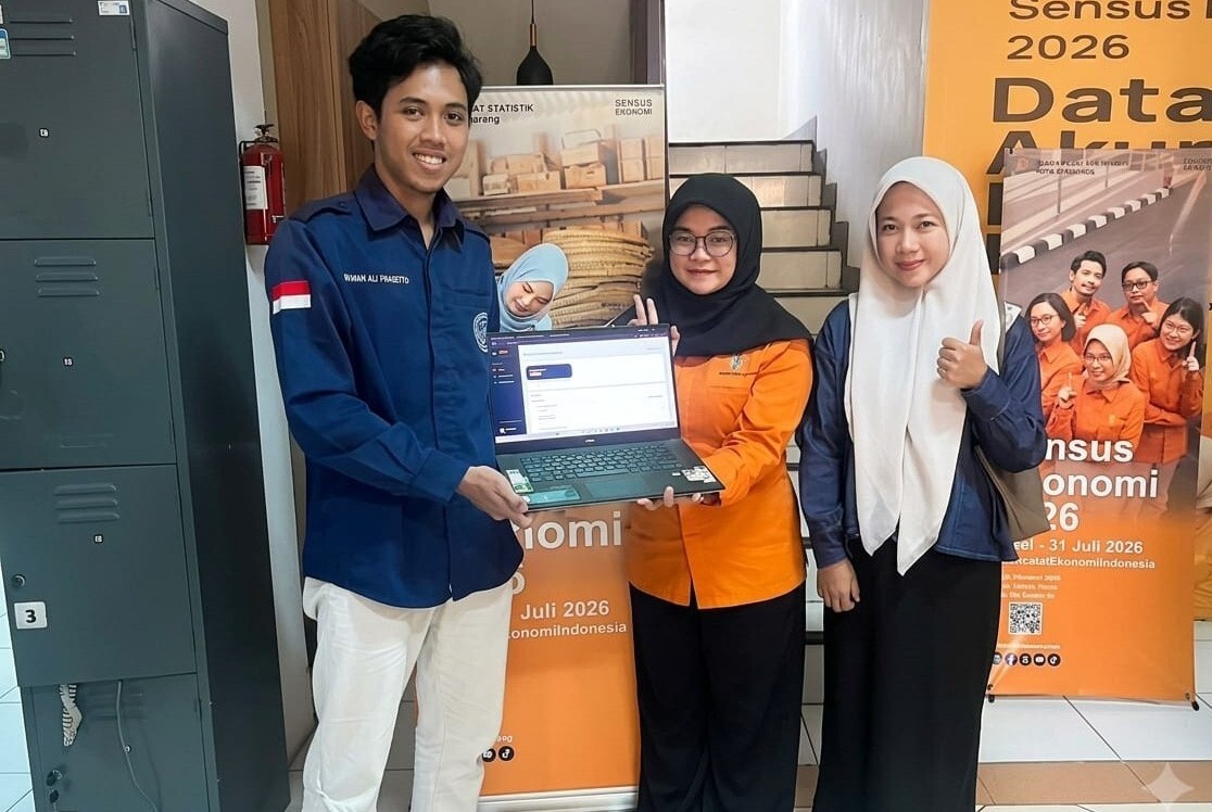 Mahasiswa Unnes Serahkan Website SIEBETA untuk Otomatisasi Laporan Keuangan BPS Kota Semarang